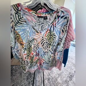 Tahari Multicolor Leaf Print Short Sleeve Top